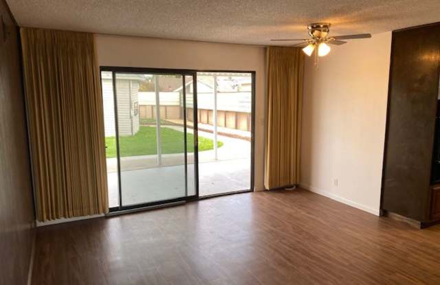 6951 LENIS CIRCLE Gallery 3