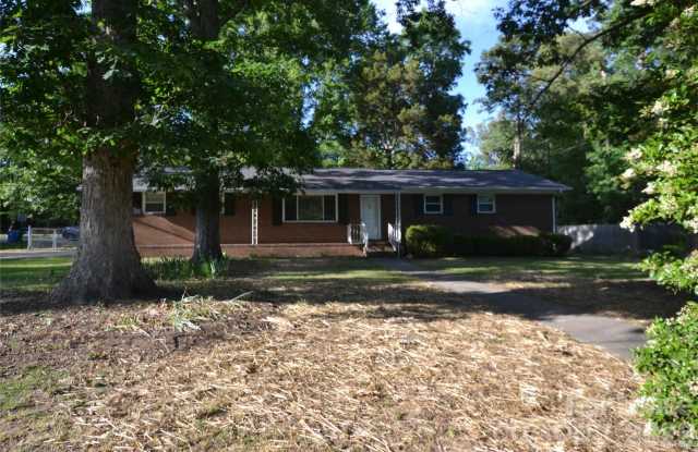 501 White Oak Lane photos photos