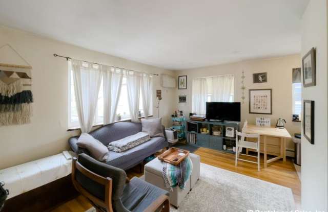 594 Centre St. photos photos