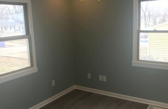 6108 East 147th Terrace Gallery 3