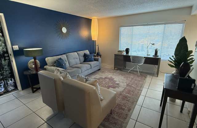 4068 Oakcrest Drive photos photos