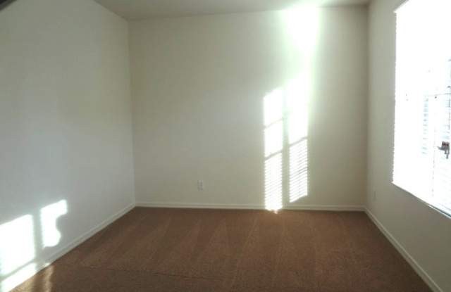 3939 East Edna Drive Gallery 3