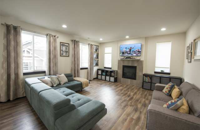 17409 3rd Avenue Southeast Gallery 2