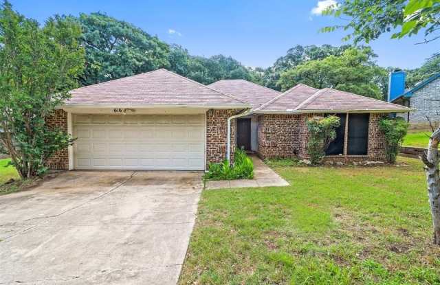 616 Lake Crest Parkway photos photos
