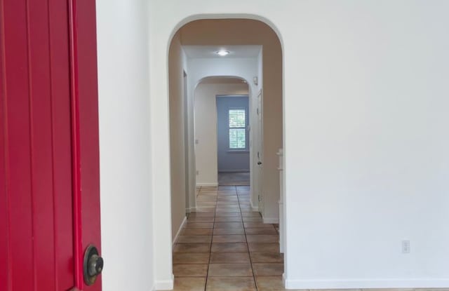 Stunning 3BR/3BA Home in Desirable Gated Community Gallery 4