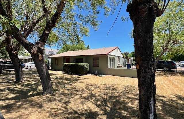 1321 S COLLEGE Avenue photos photos