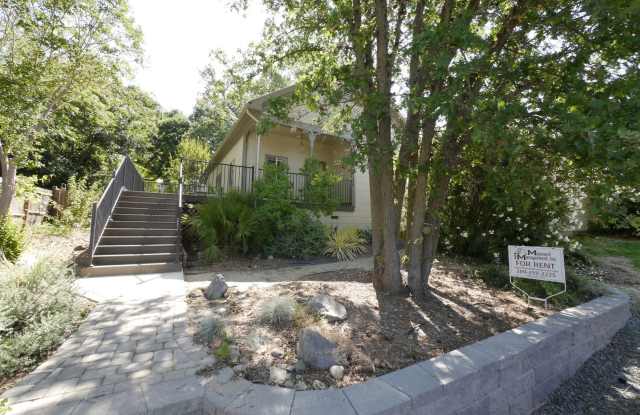 Remodeled 115 year old home in quite area of Ione. photos photos
