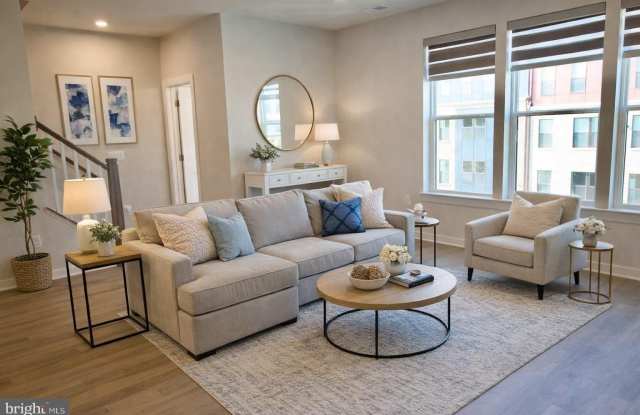 4619 OLIVINE Drive Gallery 2
