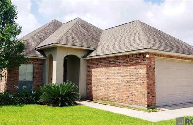 15070 Coldwater Drive Gallery 1
