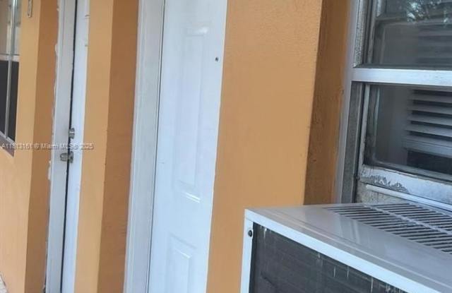 932 NW 5th St photos photos