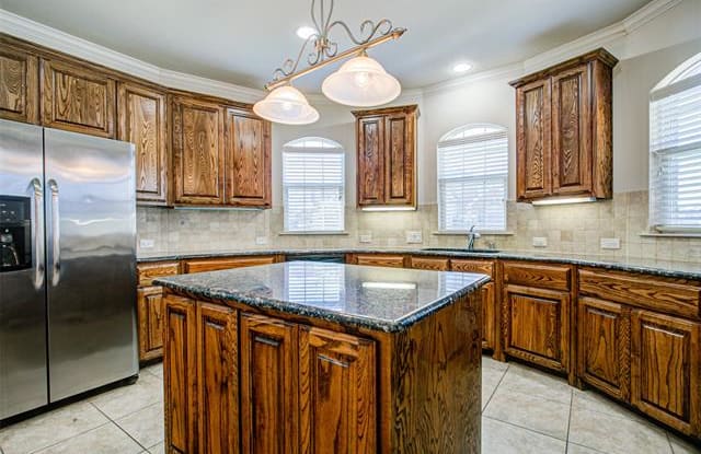 1005 Paradise Cove - 1005 Paradise Cove, Carrollton, TX 75006