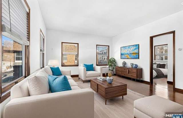 70 Linwood Avenue 2N - 70 Linwood Avenue, Emerson, NJ 07630 70 Linwood Avenue 2N - 70 Linwood Avenue, Emerson, NJ 07630