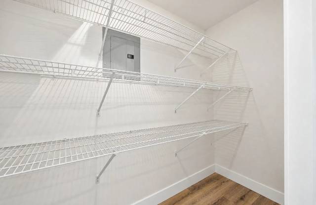1047 Mississippi St Apt 7 Gallery 3