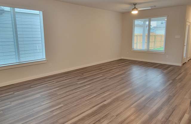 1119 Amistad Loop Gallery 3