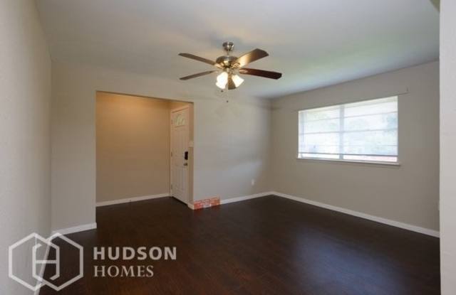 4114 Brookfield Drive Gallery 2