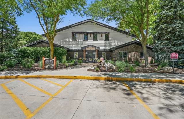 Sun Prairie/Vista Court photos photos