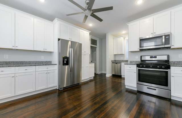 107 Harrishof St unit: 2 photos photos