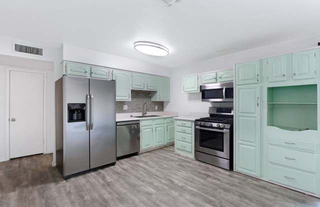 4 Bedroom House Located in Tempe! photos photos