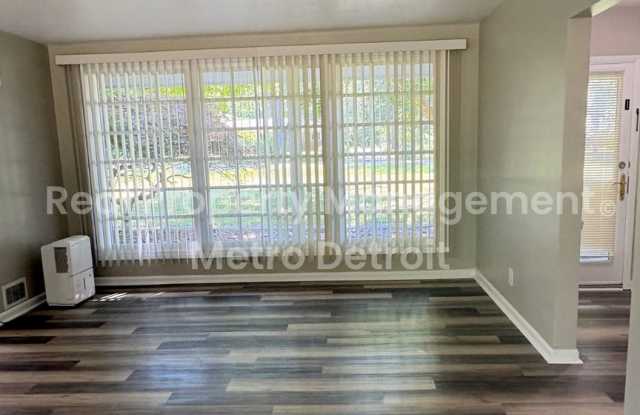 3-Bedroom Single-Family Home in Beverly Hills, Michigan Gallery 4