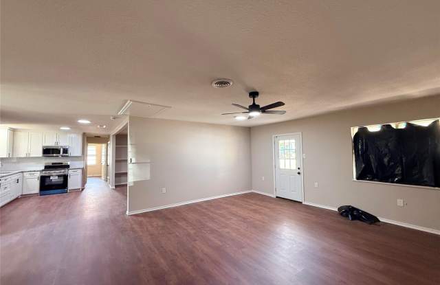 4026 Dixon Circle Gallery 2