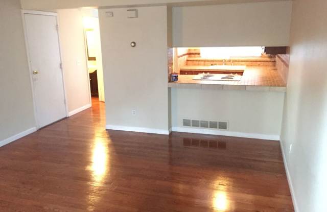 11710 E Cedar Avenue Gallery 3