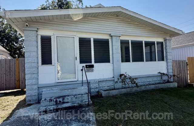 2832 Dennison Street Gallery 1