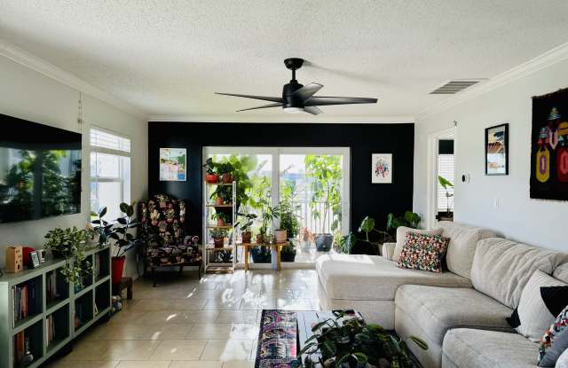 236 Castlewood Drive photos photos