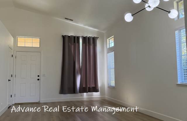 8401 Ardelle Way Gallery 4