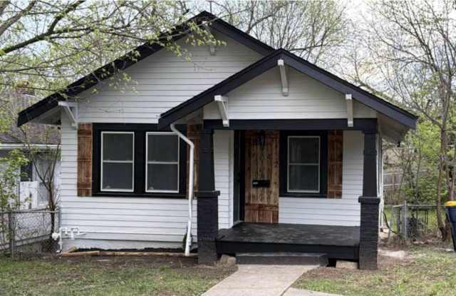 3942 Myrtle Ave photos photos