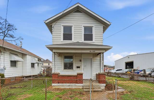 Three Bedroom Home in Hamilton! photos photos Three Bedroom Home in Hamilton! photos photos