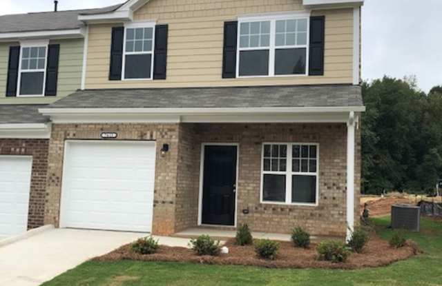 COMING SOON! Beautiful 3BR 2.5BA TownHouse w/ In-Unit Laundry • Garage Parking • Stainless Kitchen in Charlotte photos photos