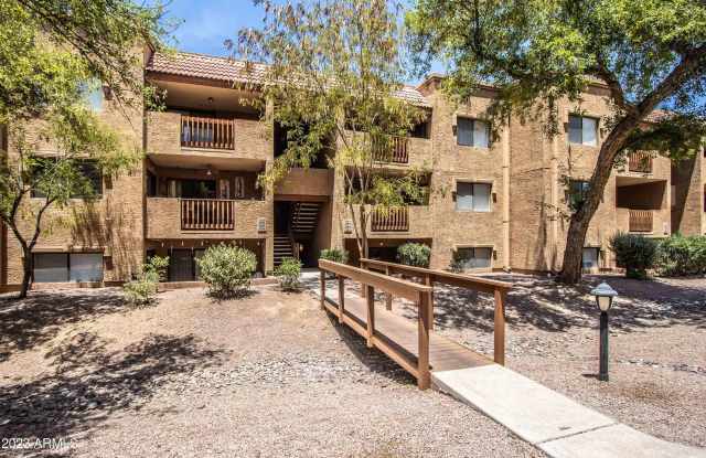 3031 N CIVIC CENTER Plaza unit: 240 photos photos