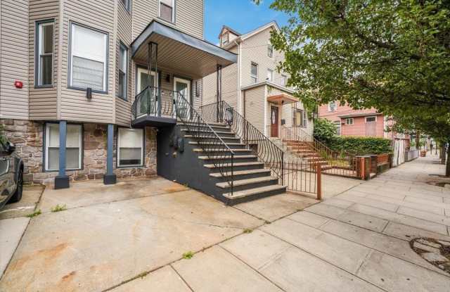 1507 WEST ST - 1507 West Street, Union City, NJ 07087