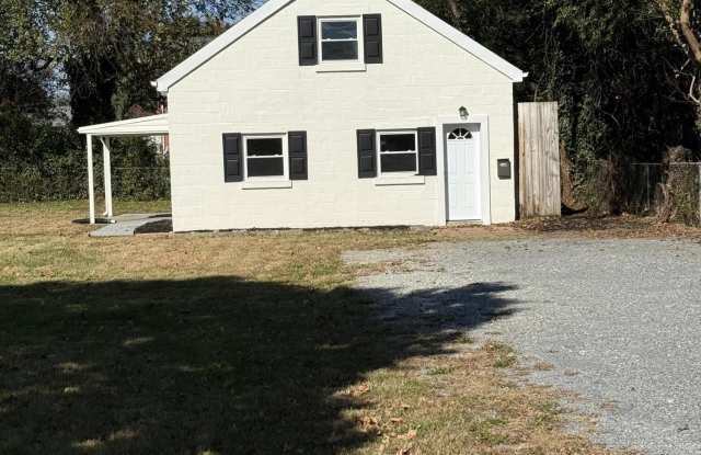2608 Dorchester Dr NW photos photos