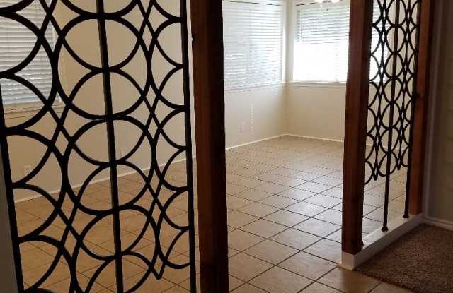 3812 Darrell Ln. Gallery 4