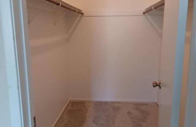 Howe Manor East Gallery 3