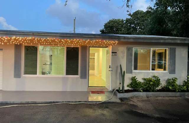 3700 Ne 13th Terrace photos photos