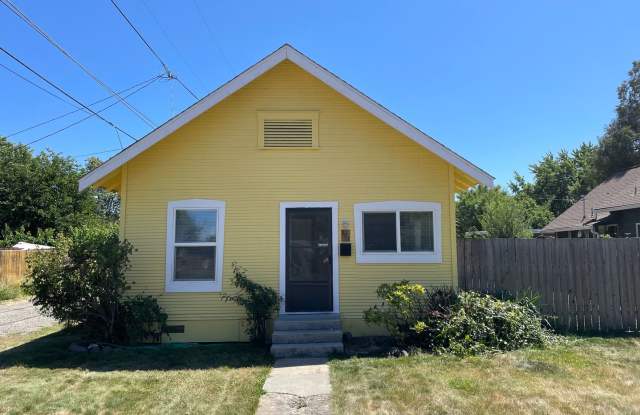 Newly Remodeled 2 Bedroom 1 Bath-Ready for you to move right in!!! photos photos