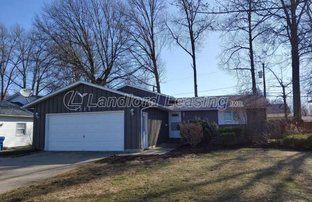 Split level home with updates in Amherst Schools! photos photos