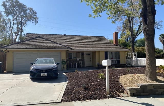490 Spruce Street - 3 - 490 Spruce Street, Riverside, CA 92507