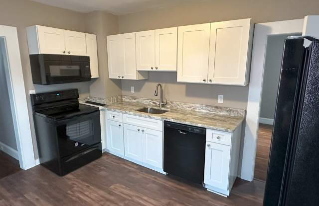 Fully Remodeled 3 Bedroom Single Family Home photos photos