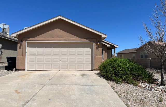 Cozy 3 Bedroom 2 Bathroom Home In The NW! photos photos