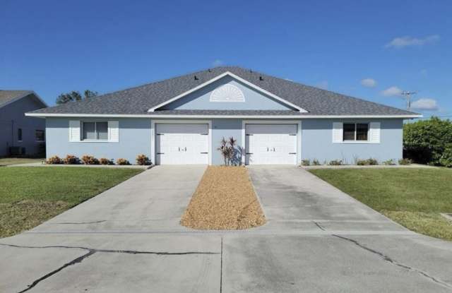 Spacious Duplex in SW Cape Coral - 4022 Southwest 7th Place, Cape Coral, FL 33914