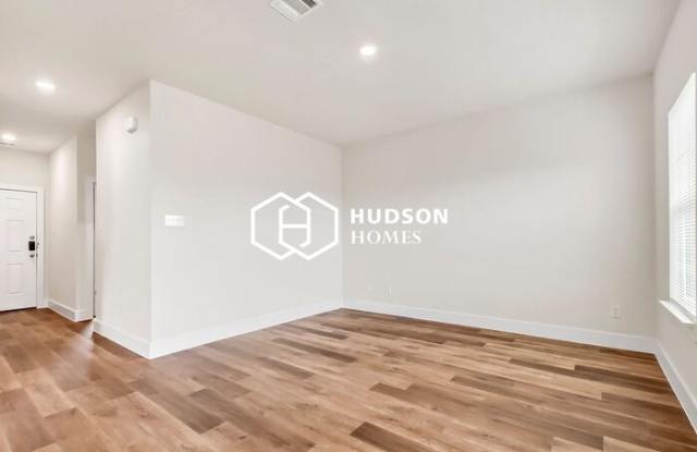 2813 Woodbrook Drive Gallery 3