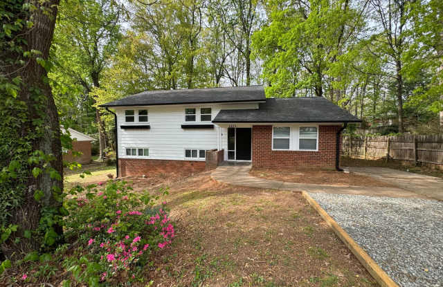 $2,195/month | 4 Bed | 2.5 Bath | 2,046 Sq Ft photos photos