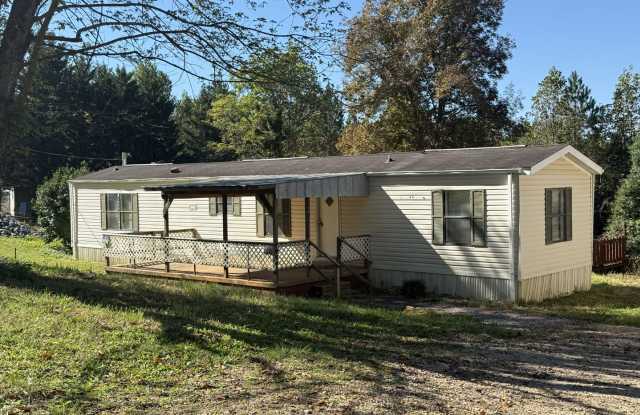 2-Bedroom Home on .75 Acres – Marion Gallery 4