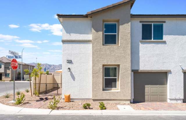 Cute Townhome with Modern Finishes! photos photos