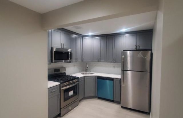 841 Morris Park Avenue - 841 Morris Park Avenue, Bronx, NY 10462