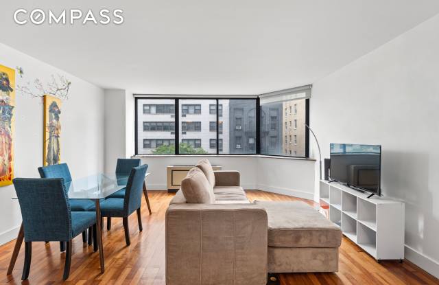 330 East 75th Street photos photos