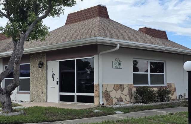 4330 TAHITIAN GARDENS Circle Gallery 4